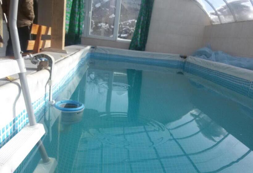 Пансион Synevyrskyj Chardash