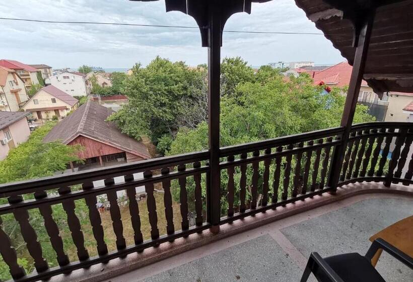 بنسيون Vila Cristal Costinesti