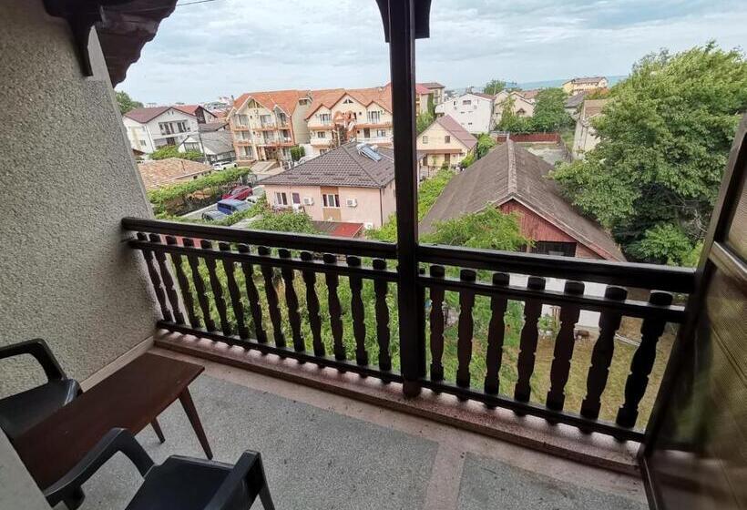 بنسيون Vila Cristal Costinesti