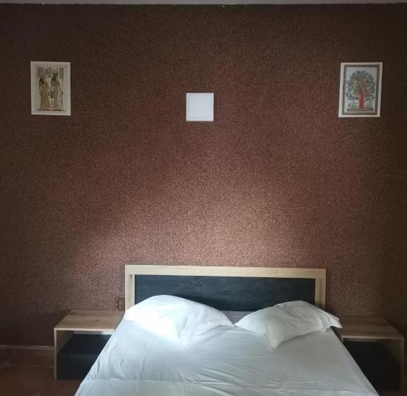 بنسيون Vila Cristal Costinesti