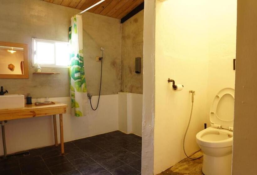 تختخواب و صبحانه 男子漢青年旅店