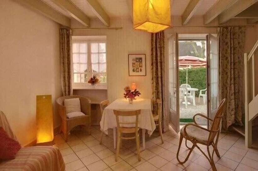 مبيت وإفطار Ferme De Kereven