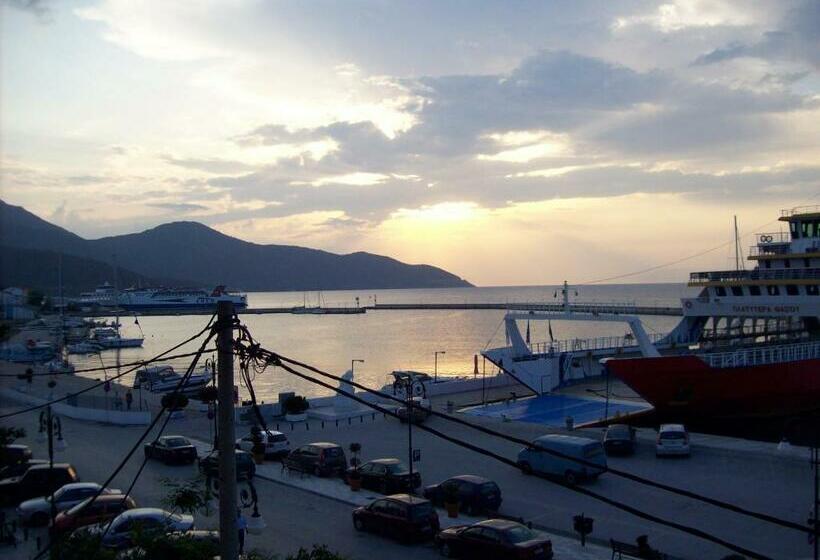 בית מלון כפרי Akti