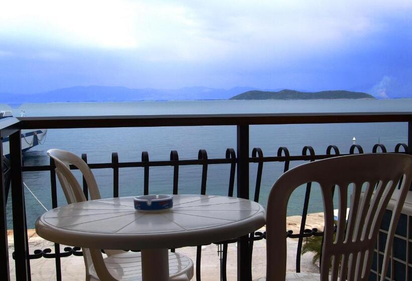 בית מלון כפרי Akti