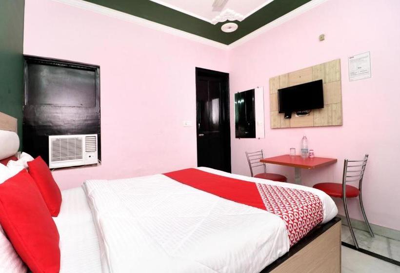 Отель Oyo 16715  City Luxury 45