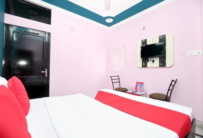 Отель Oyo 16715  City Luxury 45