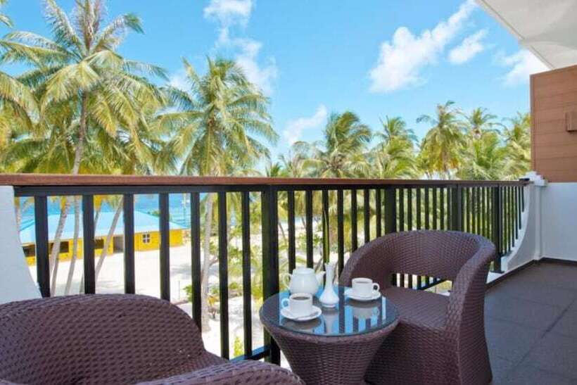 پانسیون Crystal Sands