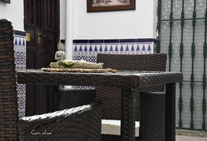 بنسيون Hostal Costa De La Luz