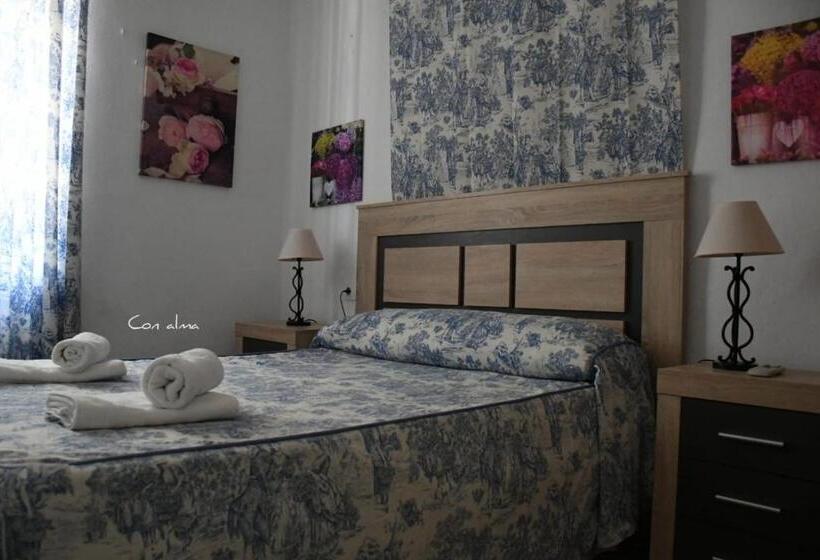 بنسيون Hostal Costa De La Luz