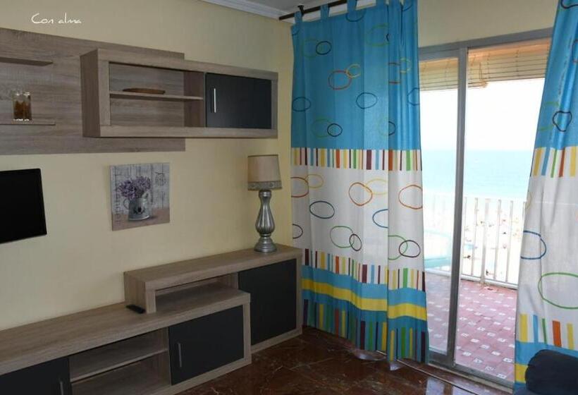 بنسيون Hostal Costa De La Luz