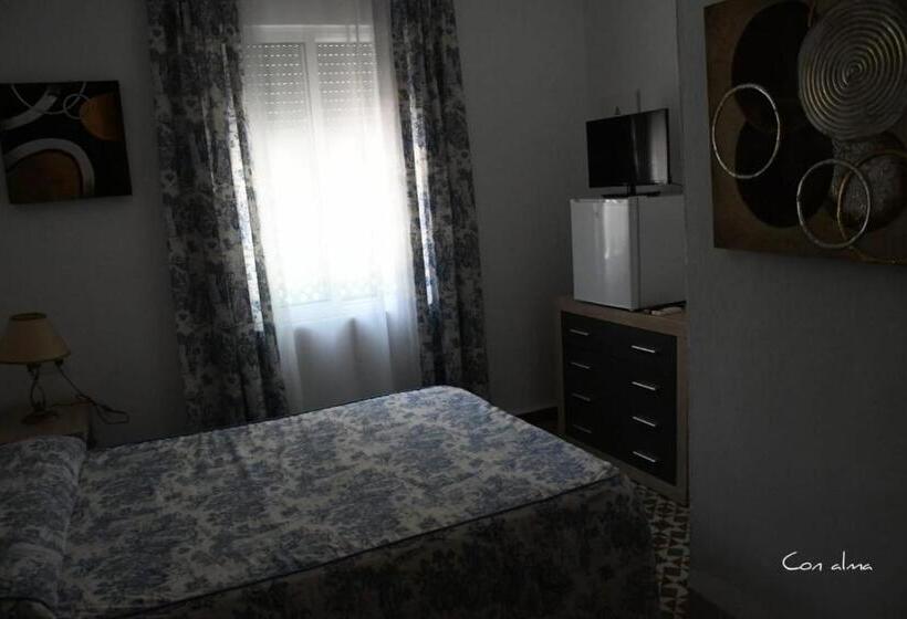 بنسيون Hostal Costa De La Luz