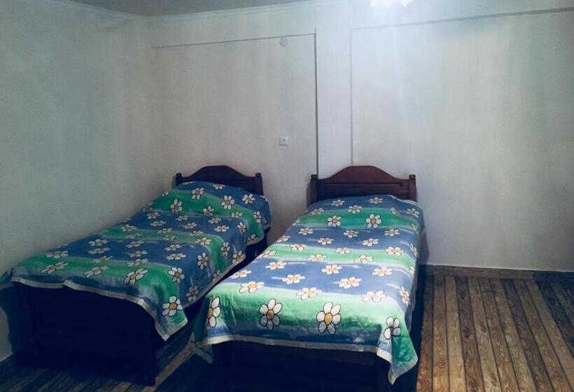 پانسیون Marina Kvariati