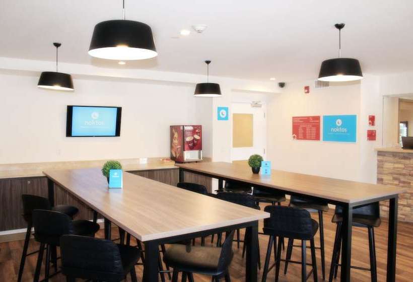 בית מלון כפרי Noktos Extended Mexicali