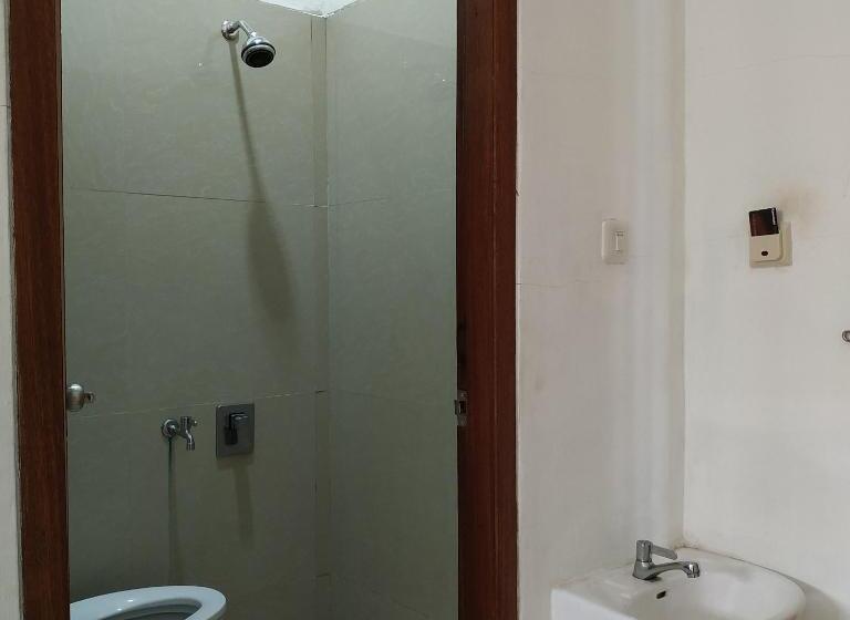 فندق Reddoorz Syariah Near Lahat Station