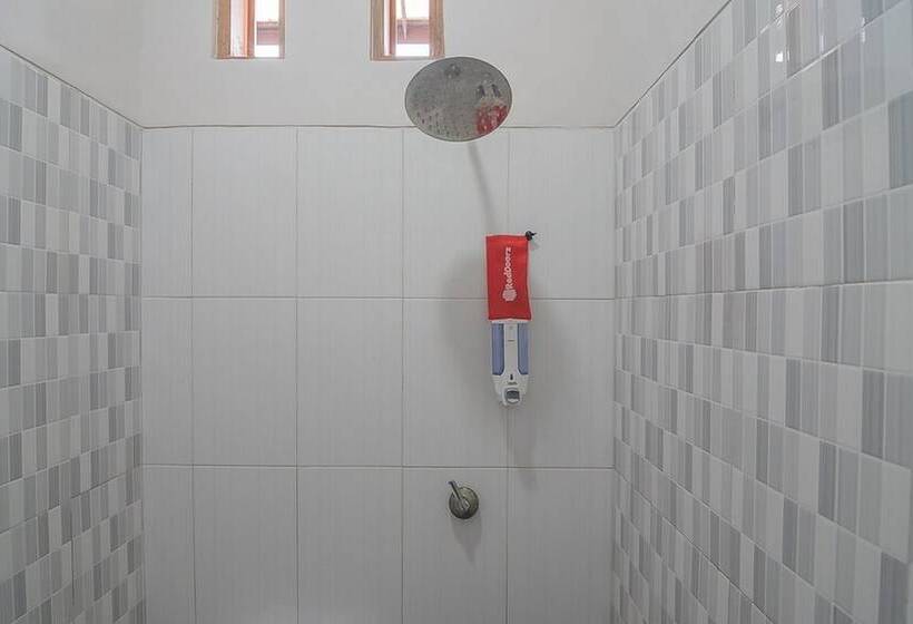 膳宿费 Reddoorz Near Alun Alun Kc Haurgeulis