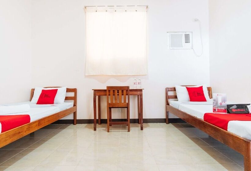 پانسیون Reddoorz Near Skylight Convention Center