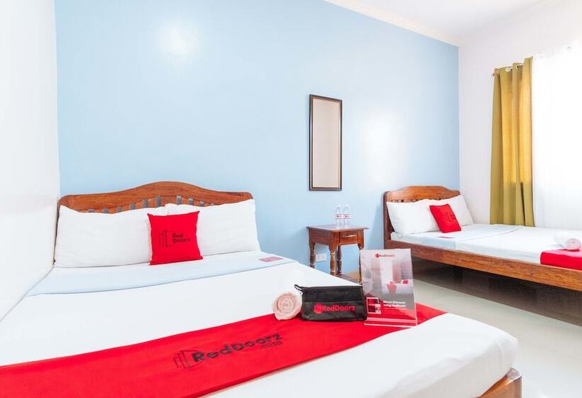 پانسیون Reddoorz Near Skylight Convention Center