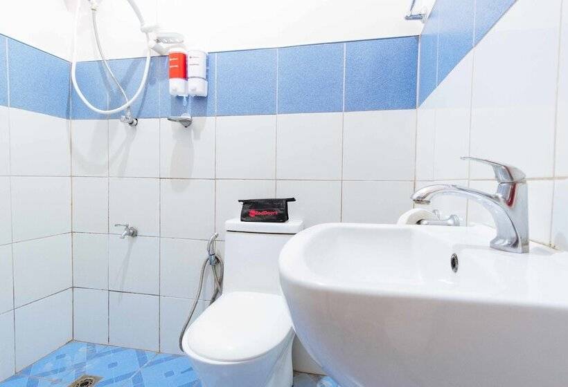 پانسیون Reddoorz Near Skylight Convention Center