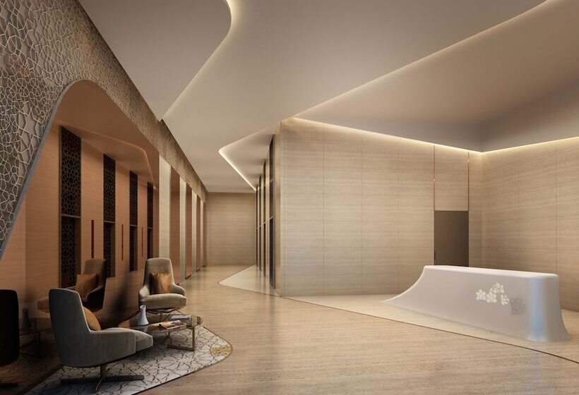 Avani Plus Palm View Dubai Hotel & Suites