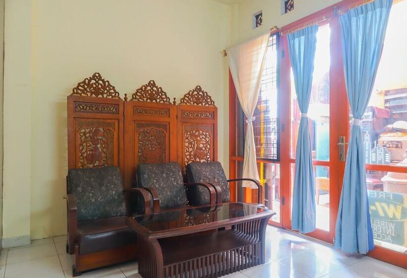 فندق De Oranje Room