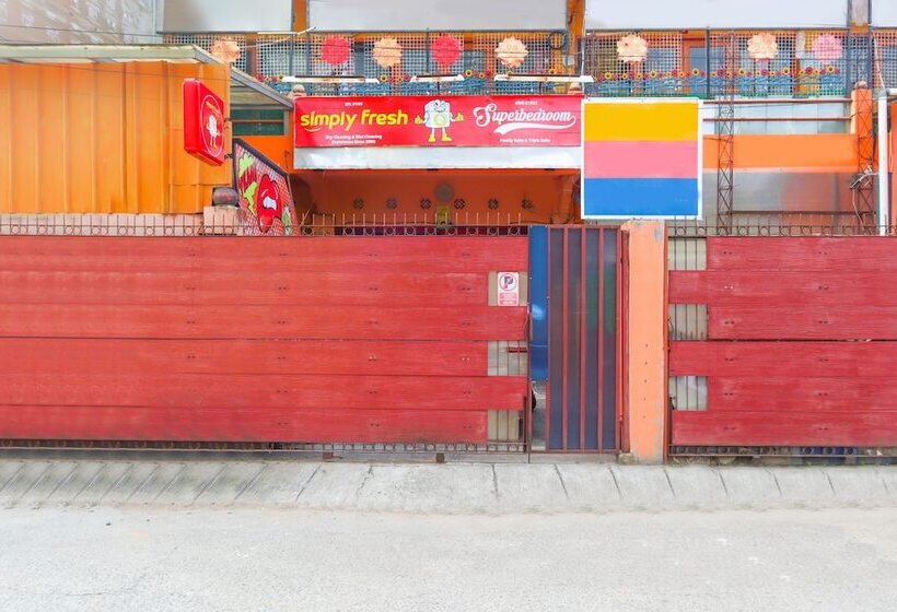 فندق De Oranje Room