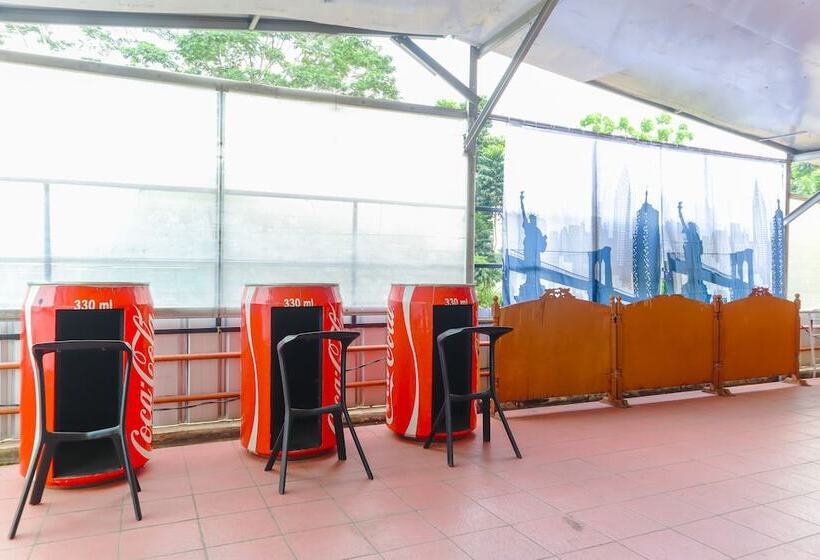 فندق De Oranje Room