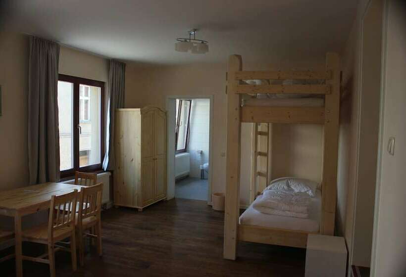 酒店 Gästehaus Innfernow