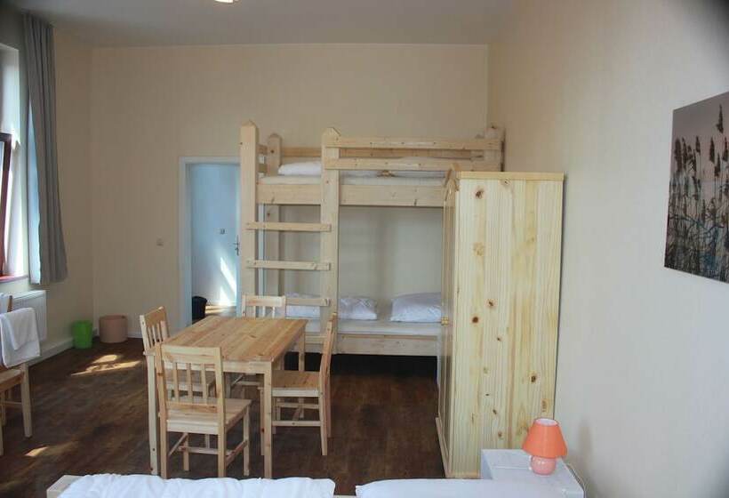 酒店 Gästehaus Innfernow