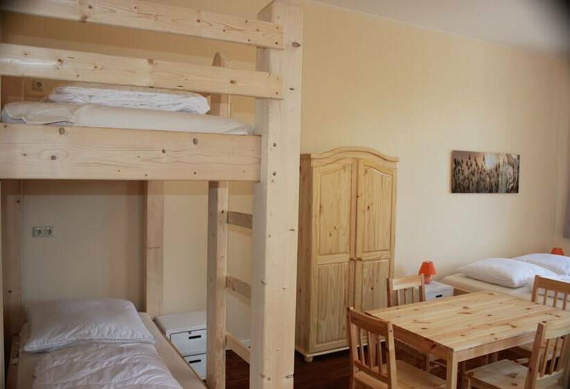 酒店 Gästehaus Innfernow