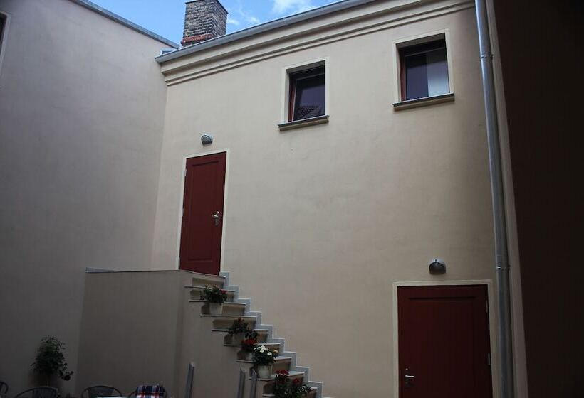 酒店 Gästehaus Innfernow