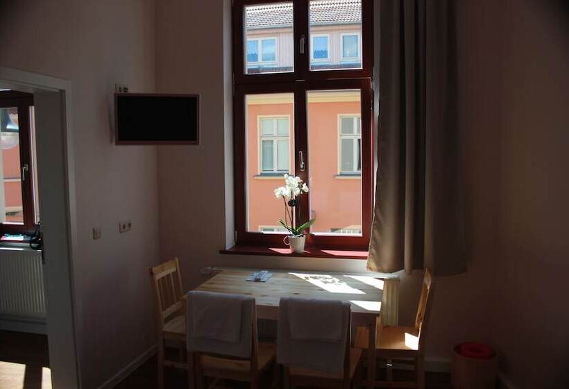 酒店 Gästehaus Innfernow