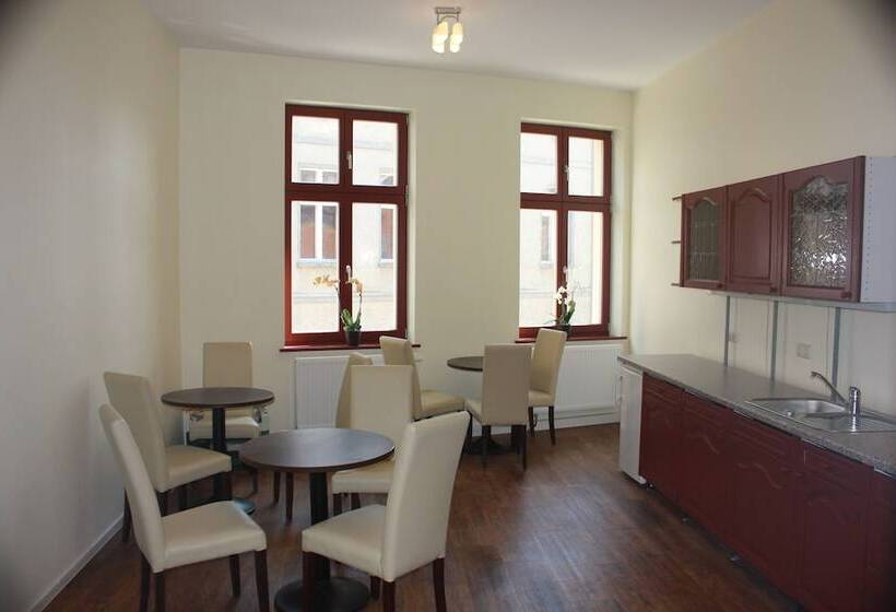 酒店 Gästehaus Innfernow