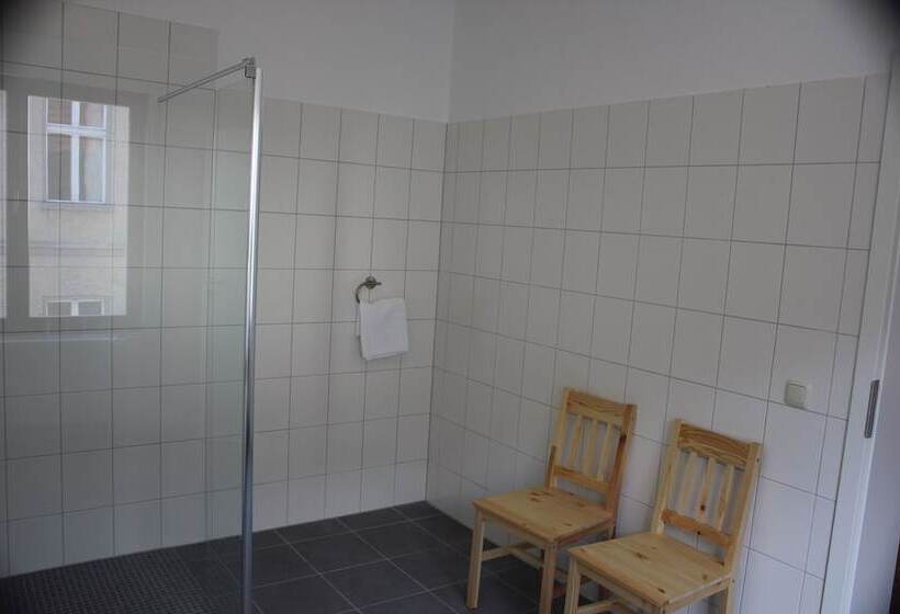 酒店 Gästehaus Innfernow