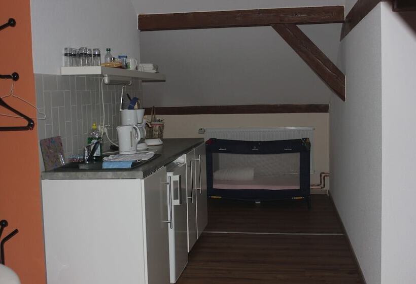 酒店 Gästehaus Innfernow