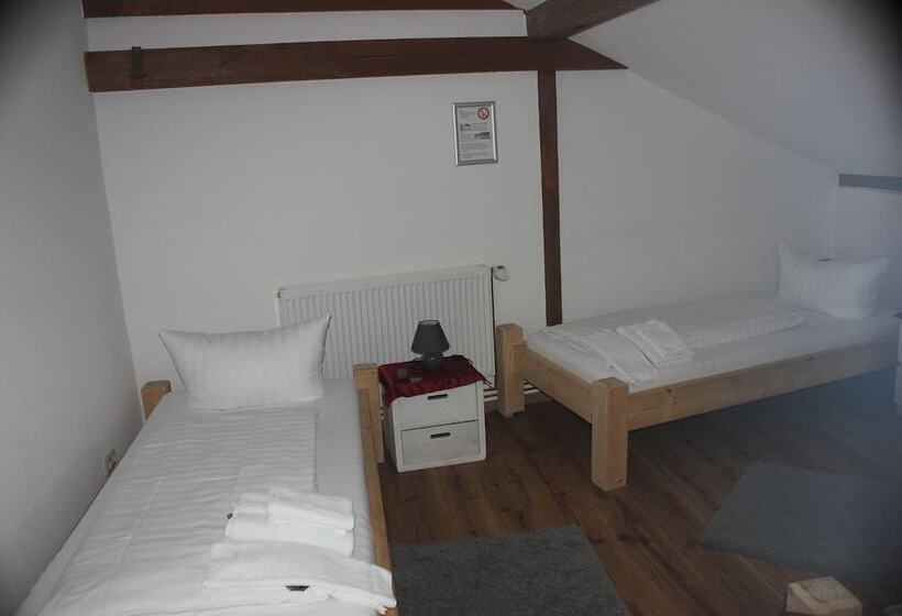 酒店 Gästehaus Innfernow