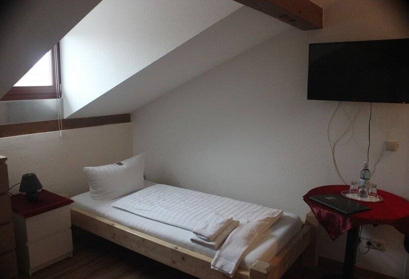 酒店 Gästehaus Innfernow