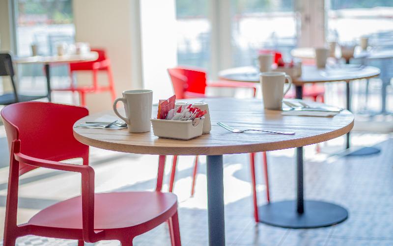 Отель Holiday Inn Lusaka, An Ihg