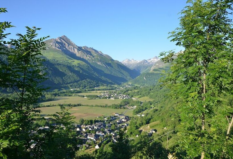 Отель Hôtel Le Picors