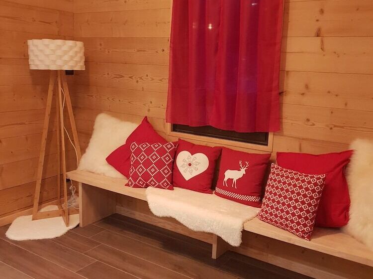 Отель Hôtel Le Picors