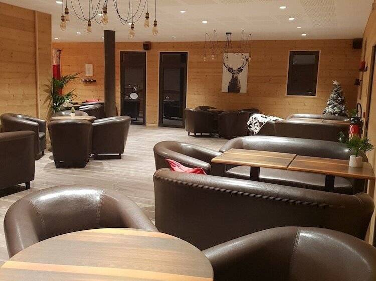 Отель Hôtel Le Picors