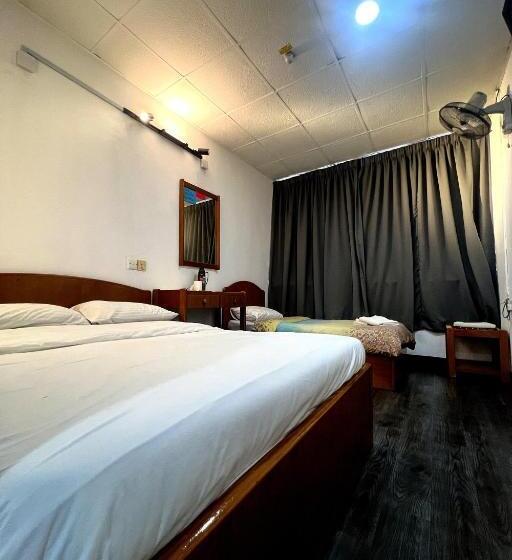 فندق Madani Muslim