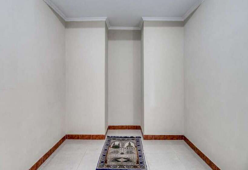 בית מלון כפרי Reddoorz Near Babarsari 2