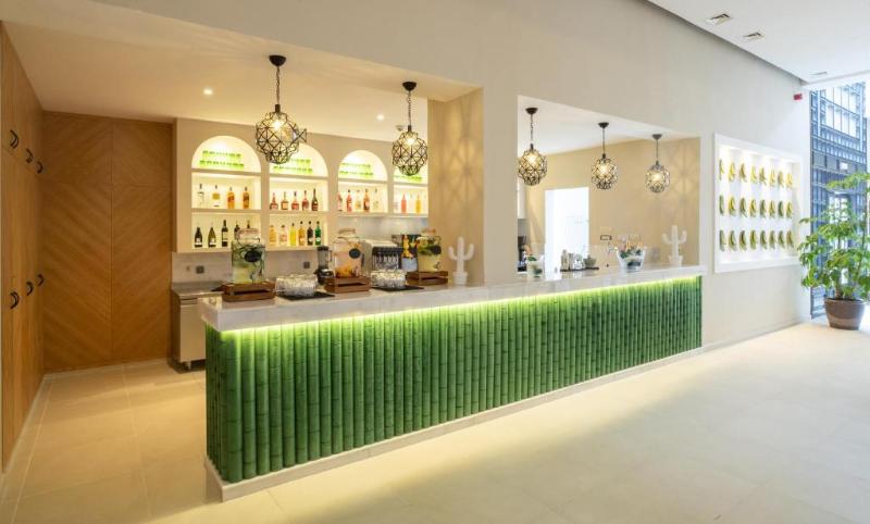 Отель Sol Oasis Marrakech   All Inclusive