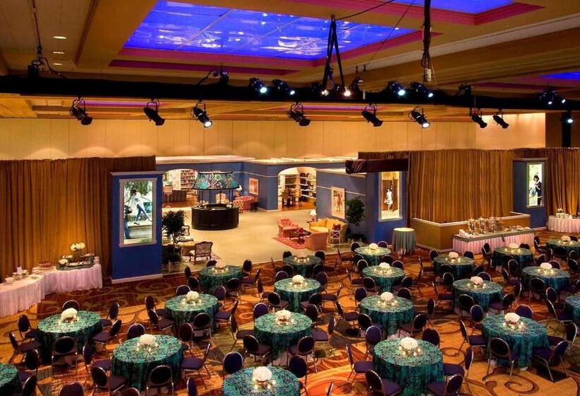 فندق Walt Disney World Swan Reserve