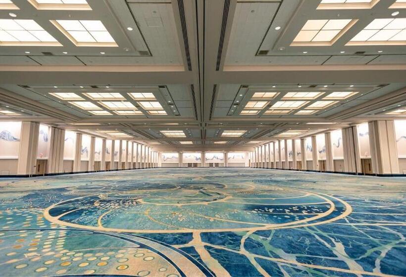 فندق Walt Disney World Swan Reserve