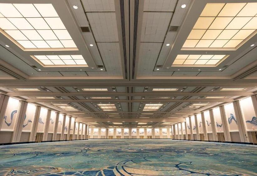 فندق Walt Disney World Swan Reserve