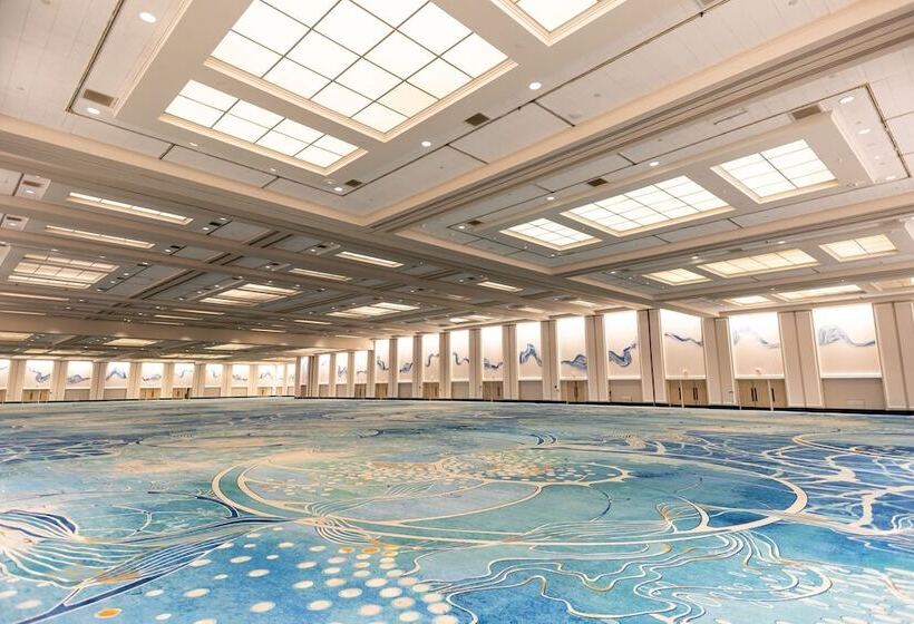 فندق Walt Disney World Swan Reserve