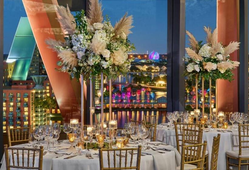 فندق Walt Disney World Swan Reserve