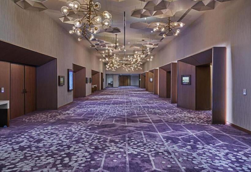 فندق Walt Disney World Swan Reserve