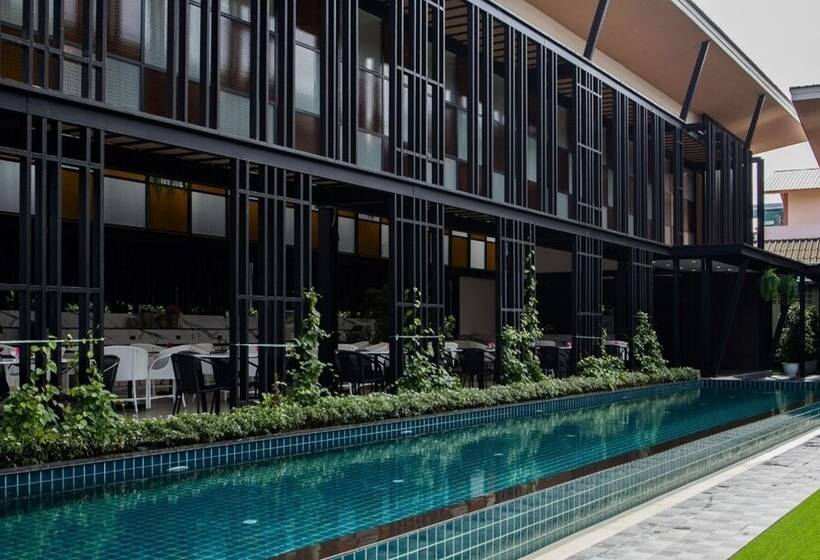 Отель Blue Lagoon